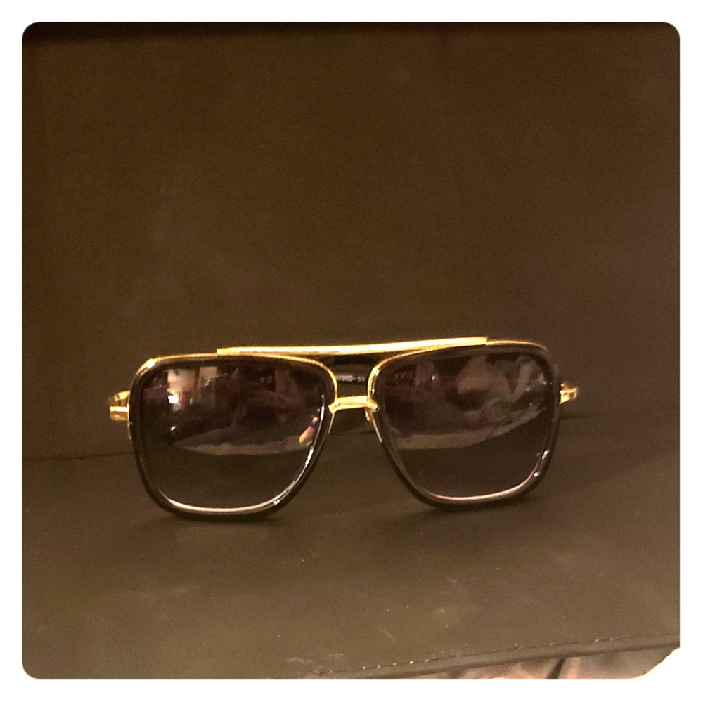 Dita Moc One 18k gold trim
